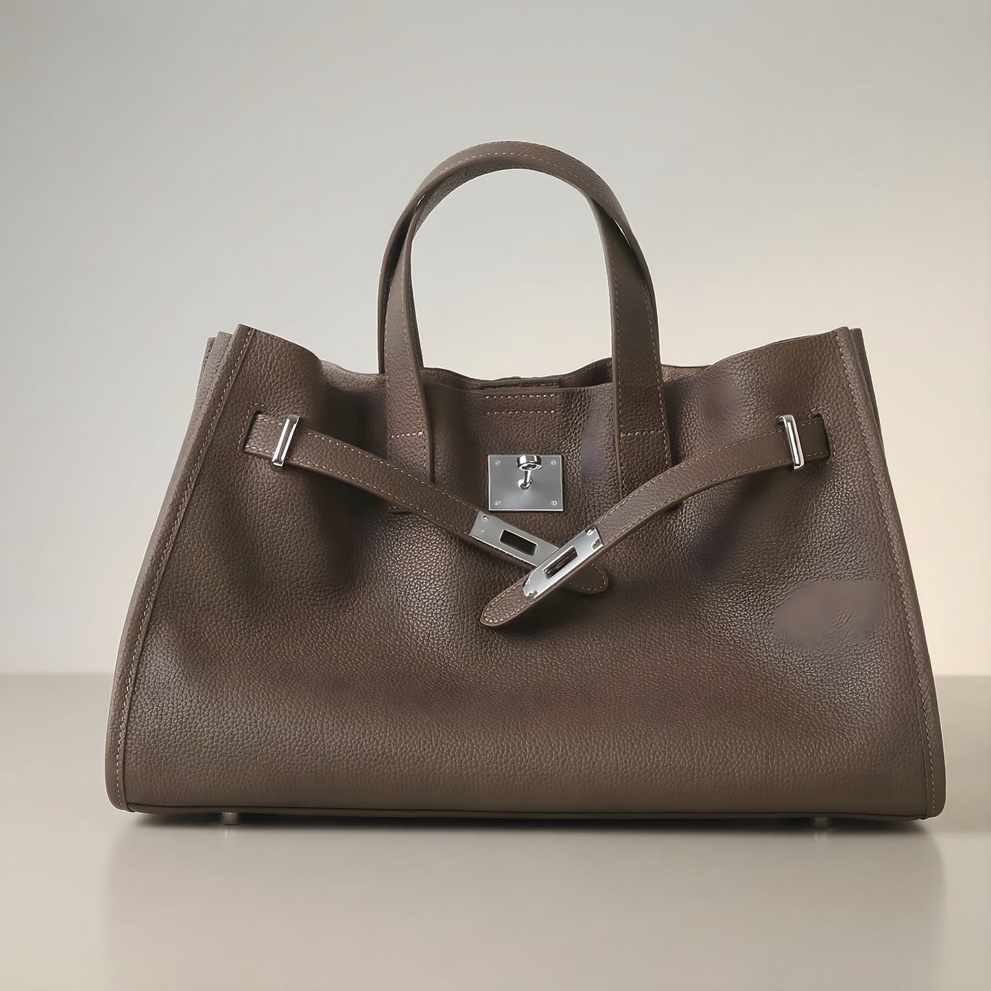 The Structured Essential Leather Tote